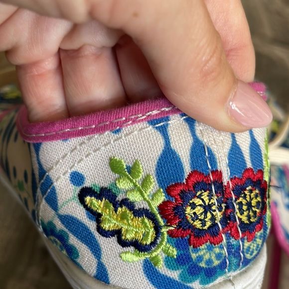 Designer Tennis Shoes - Picture 4 of 9